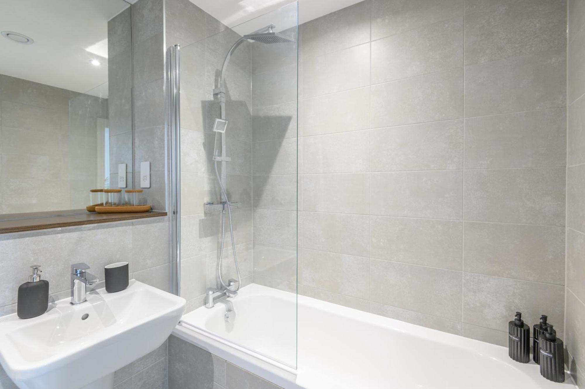 Superior 1 Bed Apartment By Leeds Train Staiton Leeds (West Yorkshire) Exterior foto